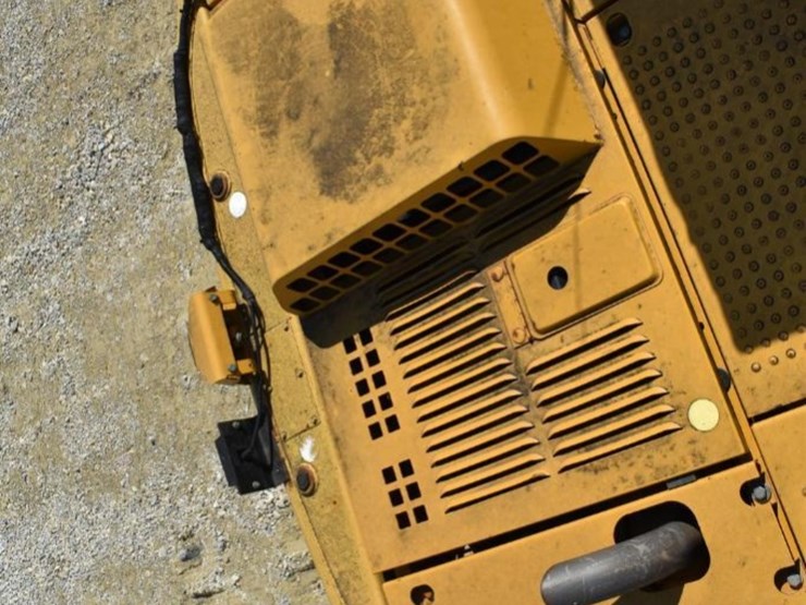 2011-caterpillar-312d-image-41