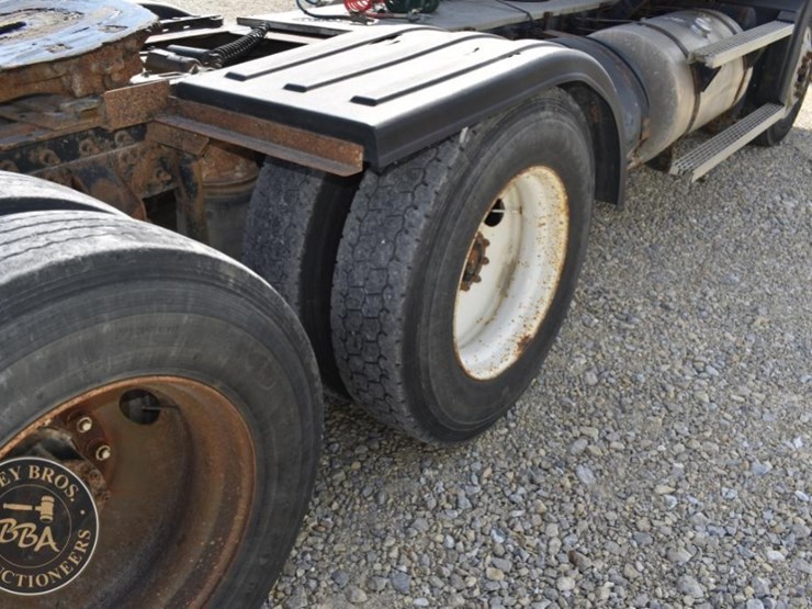 1999-mack-vision-38024-image-22