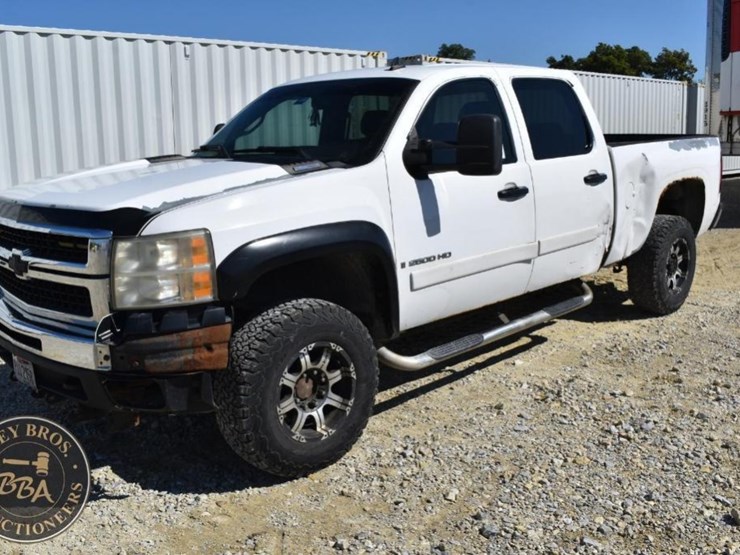 2007-chevrolet-silverado-2500hd-image-19
