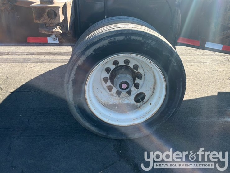 2018-king-kutter-spread-axle-chassis-trailer,-65,000lb-gvwr-image-13