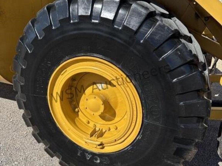 2007-caterpillar-613c-image-9