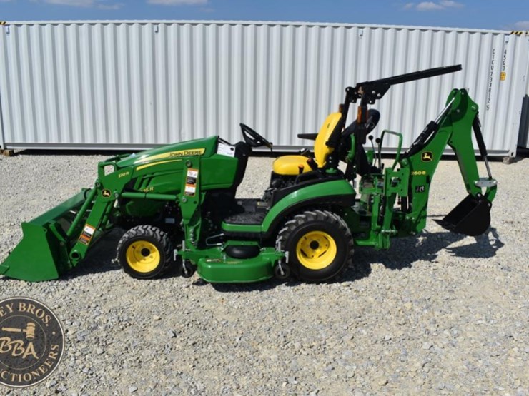 2022-john-deere-1025r-image-2