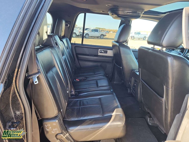 2013-ford-expedition-image-22