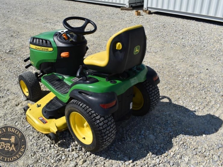 john-deere-e180-image-3