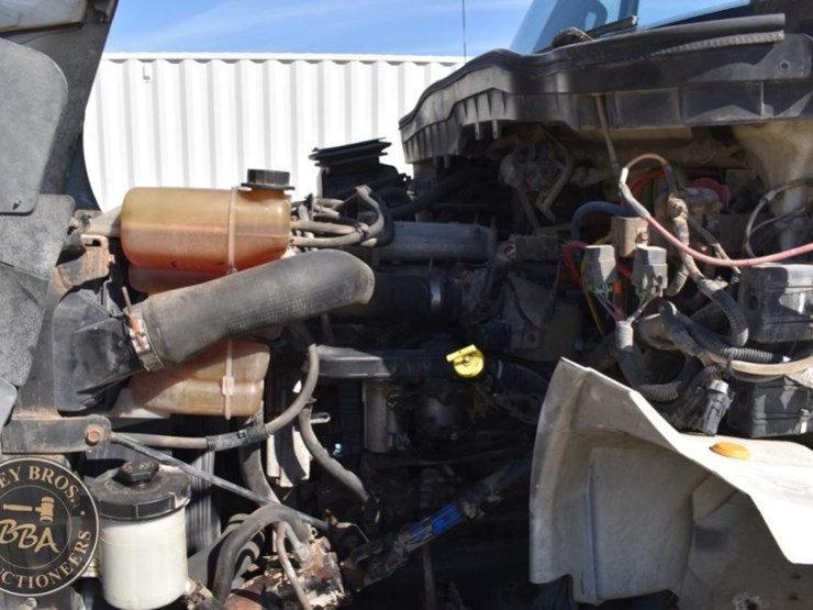 2012-international-durastar-4300-image-64