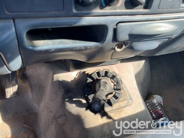 1999-ford-f250-image-16