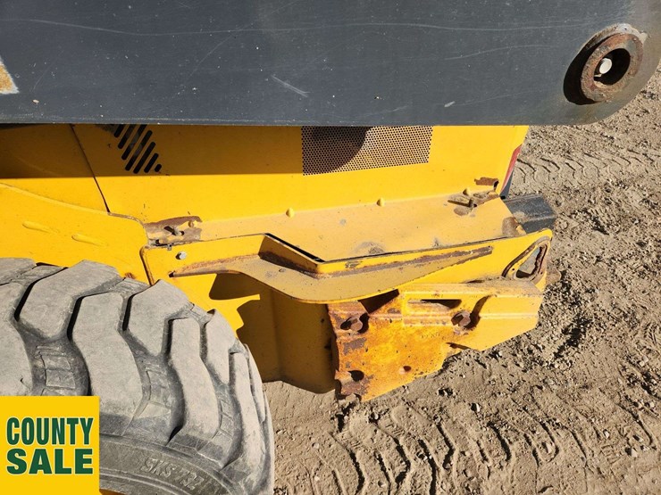 deere-324g-image-30
