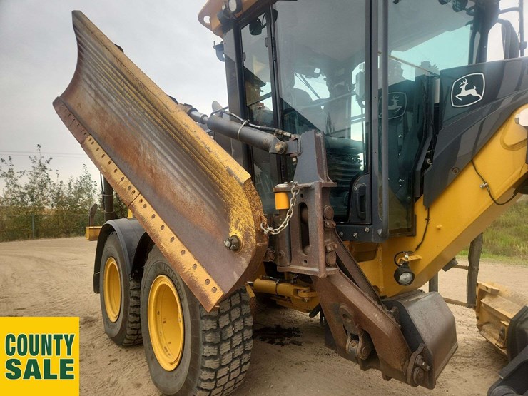 2019-deere-872g-image-27