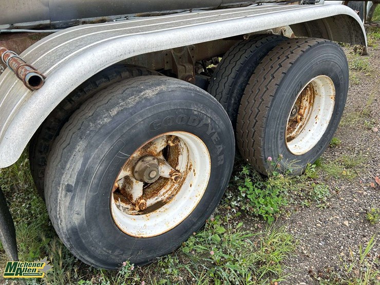 1975-certified-t.p.u.-t/a-water-tank-trailer-image-15