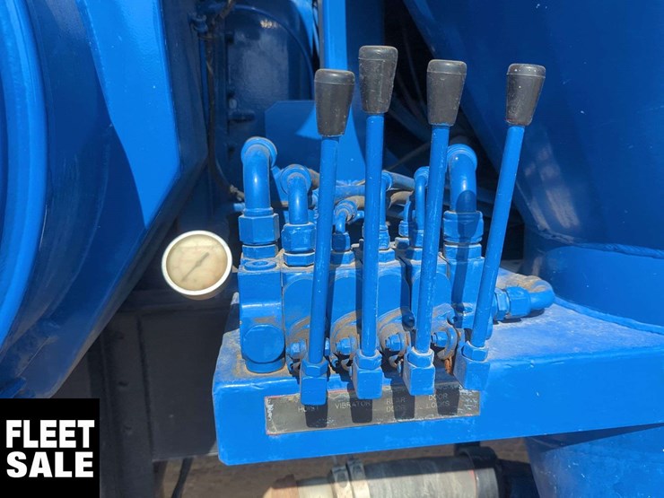 2000-kenworth-t800-image-31