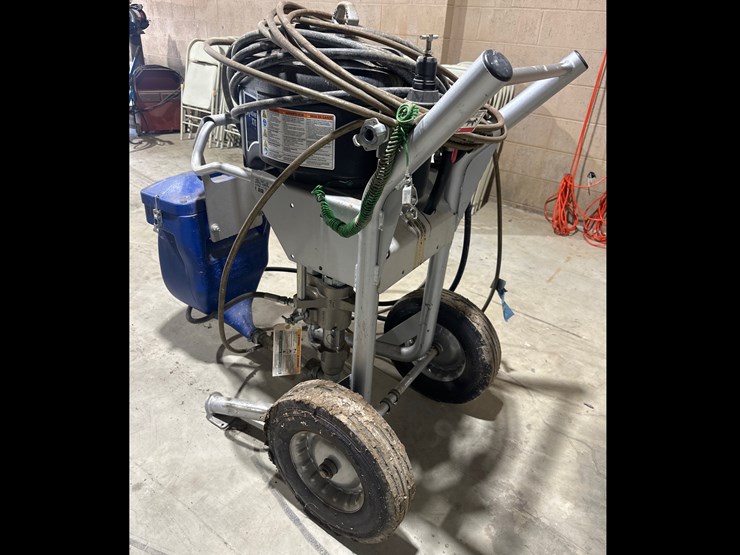 #75-•-xtreme-x70-180cc-paint-sprayer-image-3