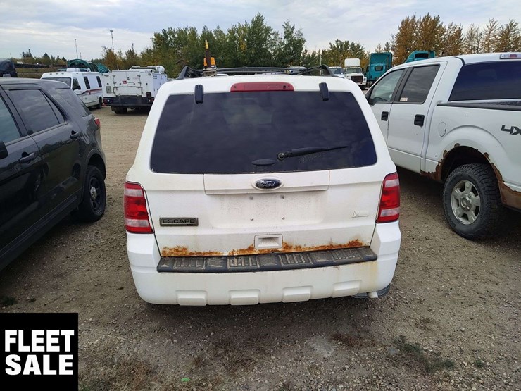 2012-ford-escape-image-18