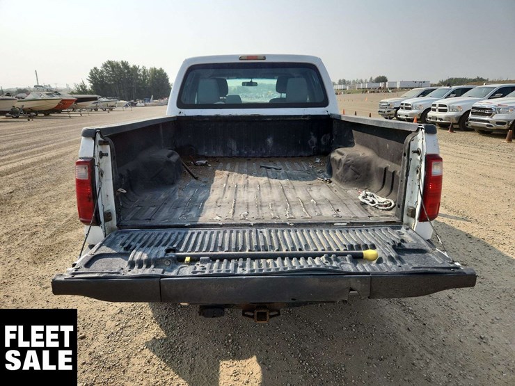2011-ford-f350-image-21