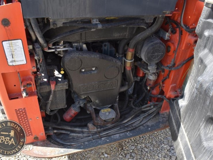 2017-kubota-ssv65-image-74
