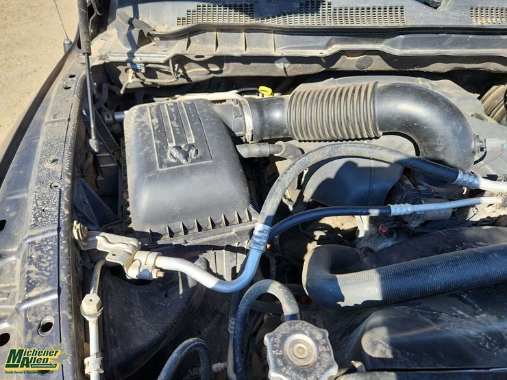 2015-ram-tradesman-image-27