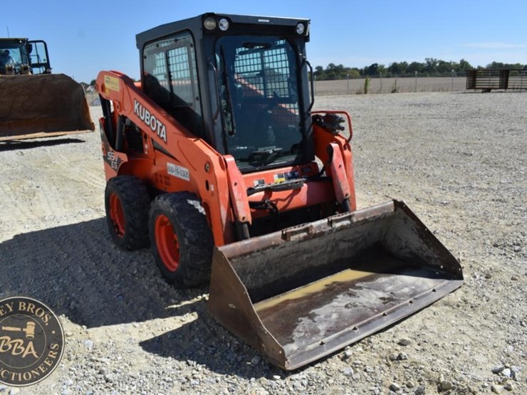 2017-kubota-ssv65-image-65