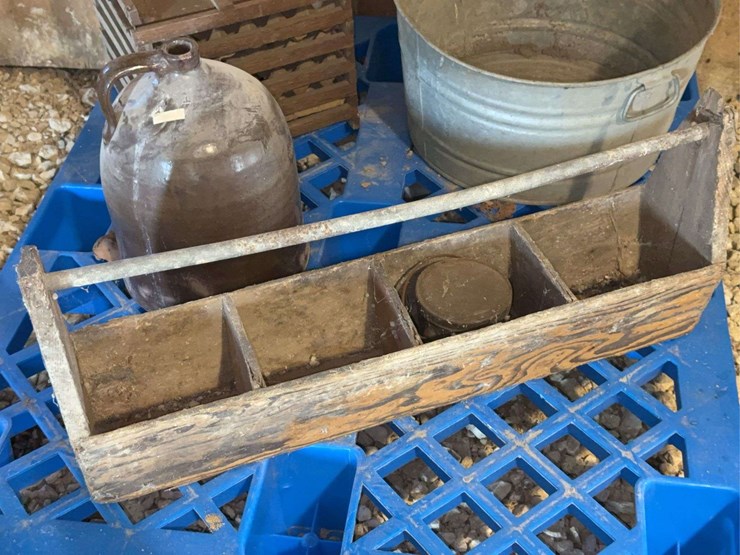 primitive-lot.-egg-crate,-old-wash-tub,-crock-jug,-&-more-image-2