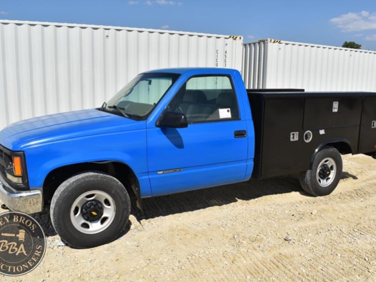 2000-chevrolet-3500-image-6