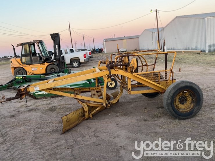 pull-behind-motor-grader-attachment-image-2