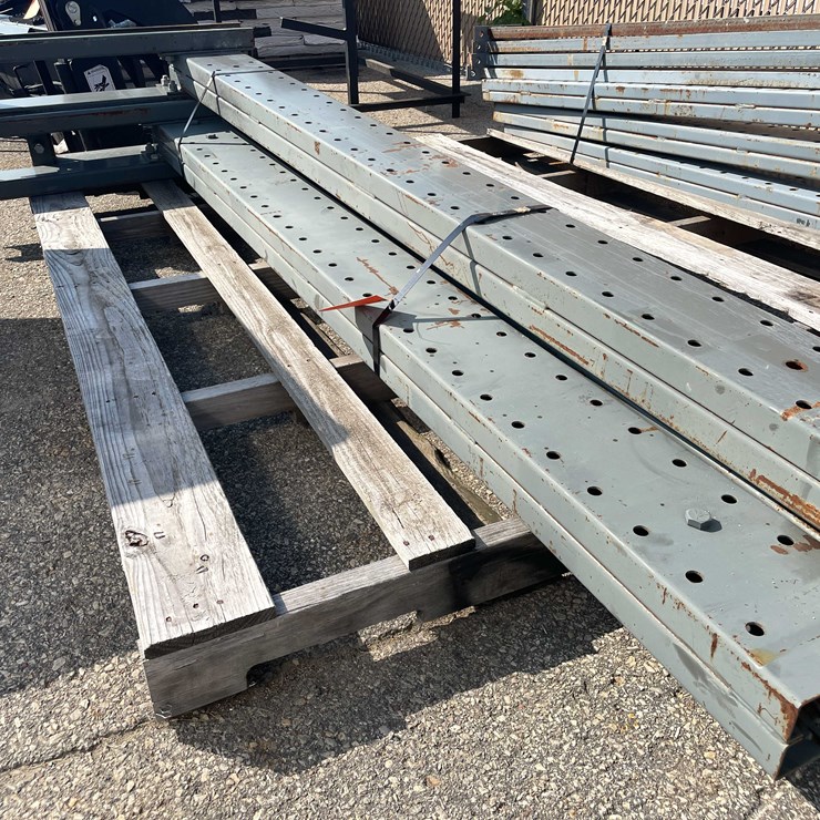 #3002 • Single Sided Cantilever Rack (O8)