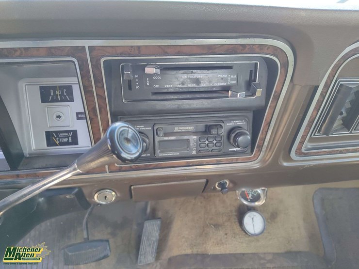 1979-ford-f350-xlt-lariat-image-11