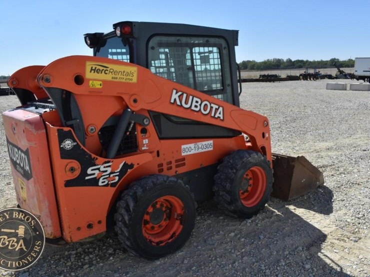 2017-kubota-ssv65-image-46