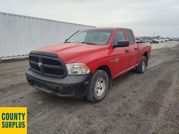 2015-ram-tradesman-image-1