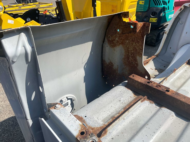 #3108-•-chevy-truck-box-(o6)-image-12