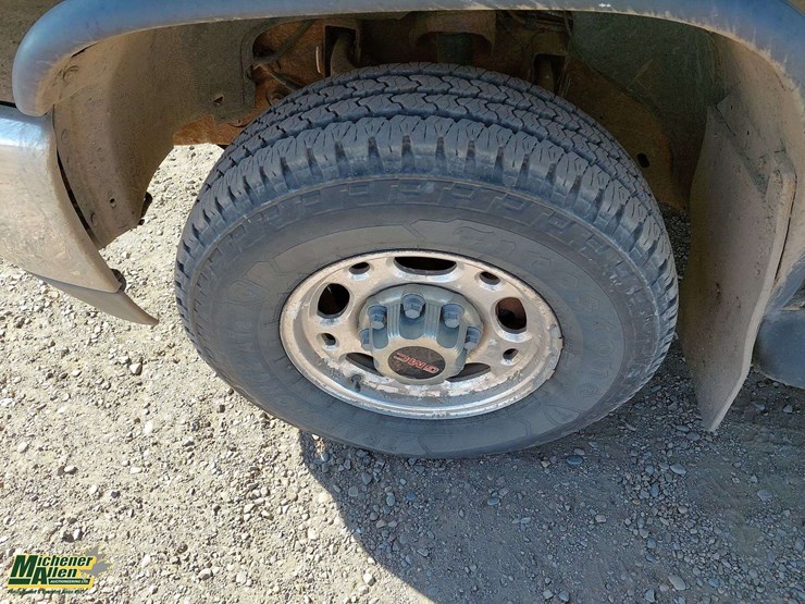 2000-gmc-yukon-xl-image-8
