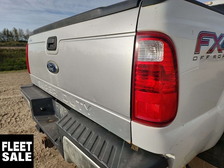 2014-ford-f350-image-40