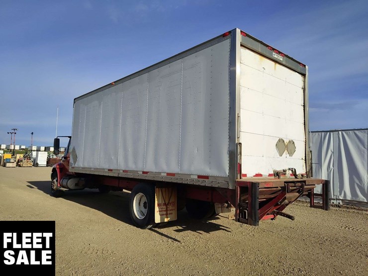 2008-international-durastar-4300-image-3