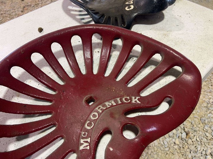 (3)-cast-iron-seats-image-9