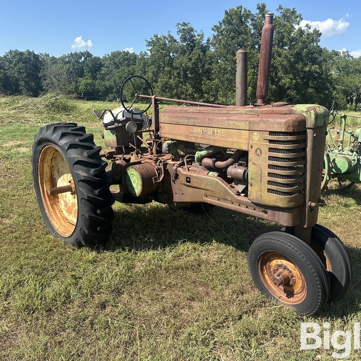 JOHN DEERE A