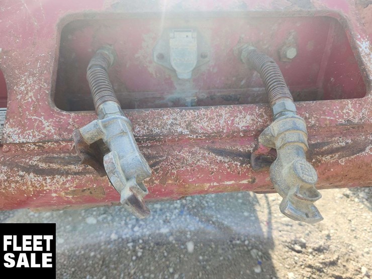 2008-manac-tri/a-step-deck-trailer-image-34