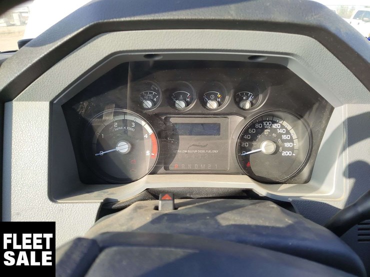 2011-ford-f550-image-8