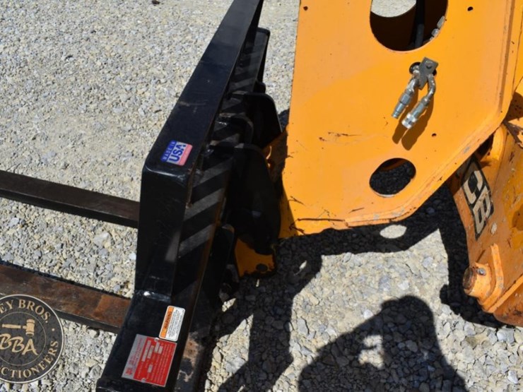 2015-jcb-510-56-image-13