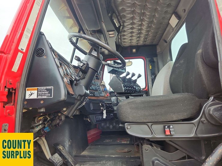2011-western-star-4900-image-30