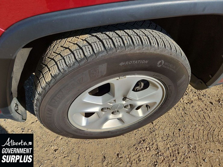 2014-jeep-grand-cherokee-image-30