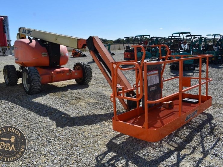 2013-jlg-600aj-image-12