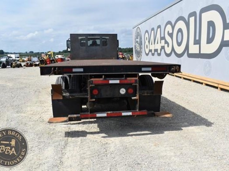 2013-international-durastar-4400-image-6