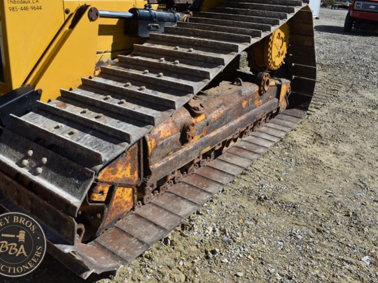2020-caterpillar-d6n-lgp-image-53