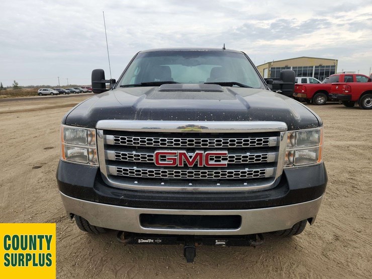 2013-gmc-sierra-2500hd-image-25