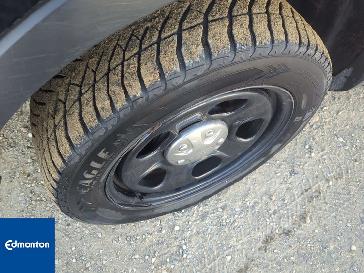 2018-ford-explorer-image-33