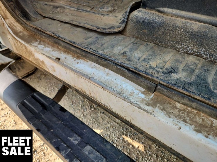 2021-ford-f250-image-33