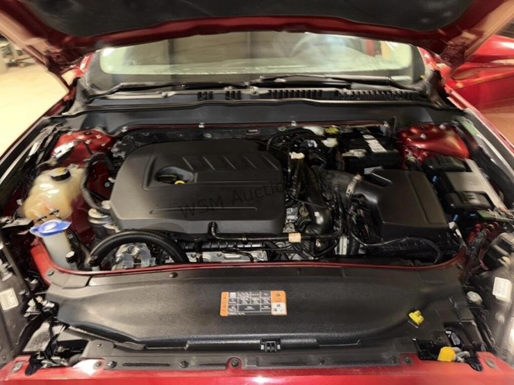 2016-ford-fusion-se-sdn-image-11