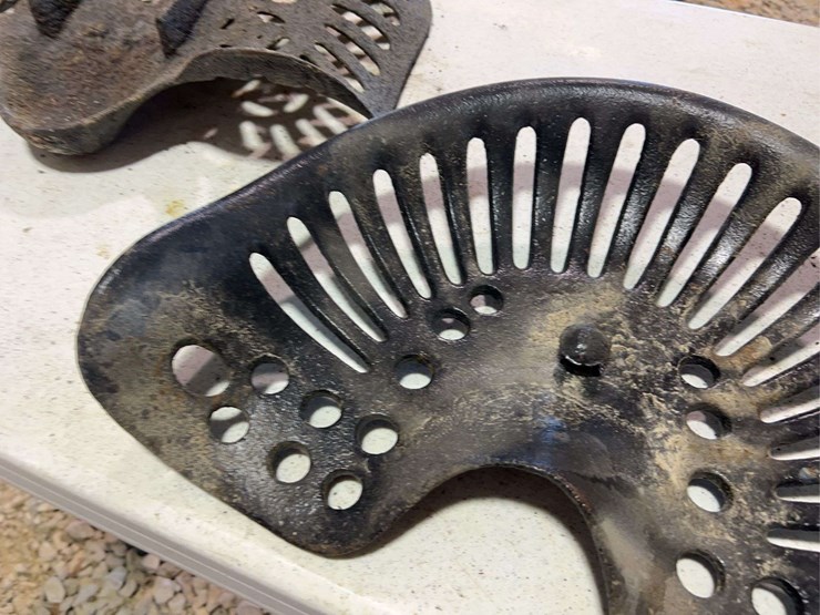 (3)-cast-iron-seats-image-8
