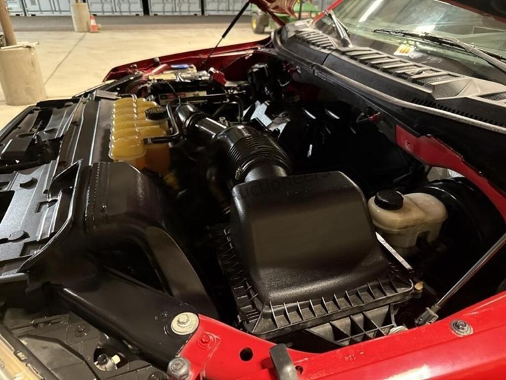 2017-ford-f150-image-12