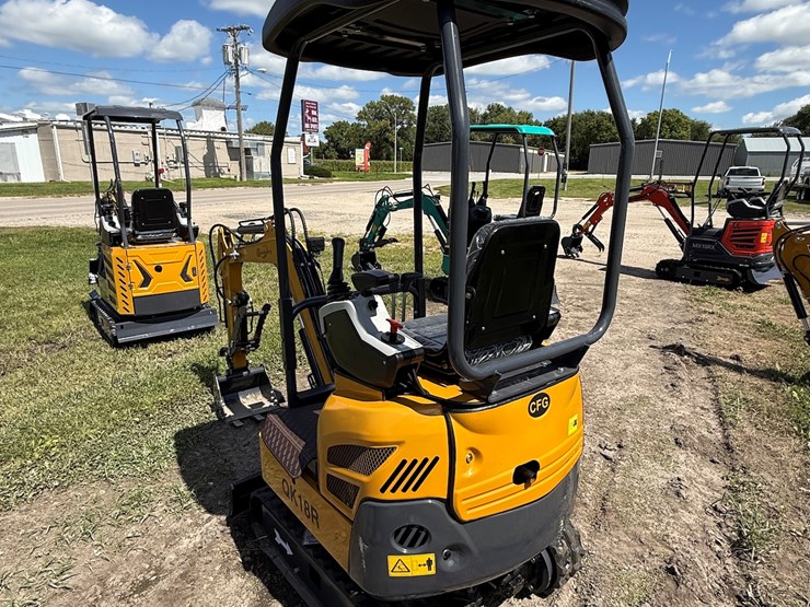 #607-•-2025-cfg-industrial-qk18r-hydraulic-track-type-mini-excavator-image-18