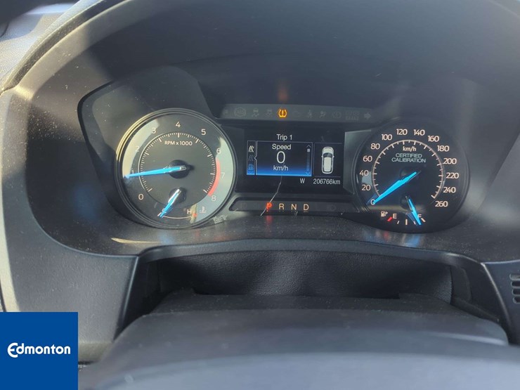 2018-ford-explorer-image-9