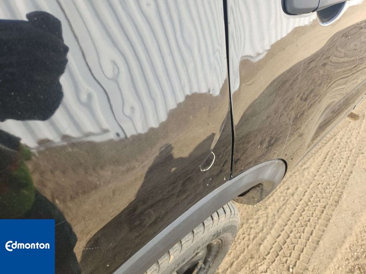 2016-ford-explorer-image-40